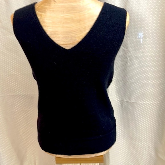 Prada via NM vintage tank with 3 vertical ribbed stripes in front. Size EU L - Picture 5 of 9